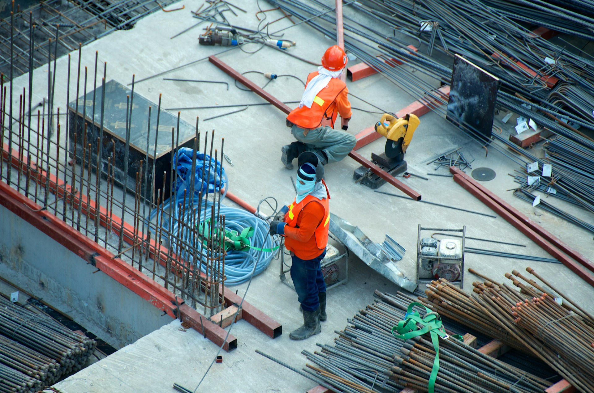 ER11 construction team